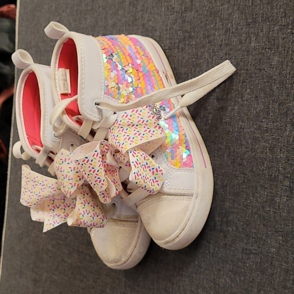 Jojo Siwa sequins sz 2 high top shoes sprinkle bows sneakers - Picture 1 of 4